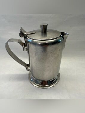 Vintage Bloomfield 3705 Stainless Steel 8oz Creamer Pitcher Hinged Lid Japan